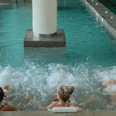 Luxury, Ocean View, Pool, Gym & Club
