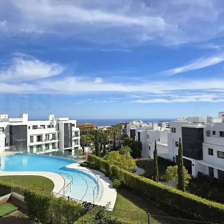 Luxury, Ocean View, Pool, Gym & Club * Fuengirola