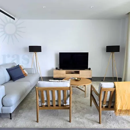 Luxury, Ocean View, Pool, Gym & Club Apartment