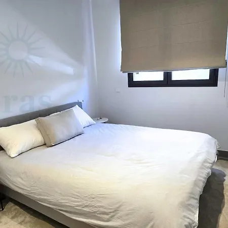 Luxury, Ocean View, Pool, Gym & Club Apartment *