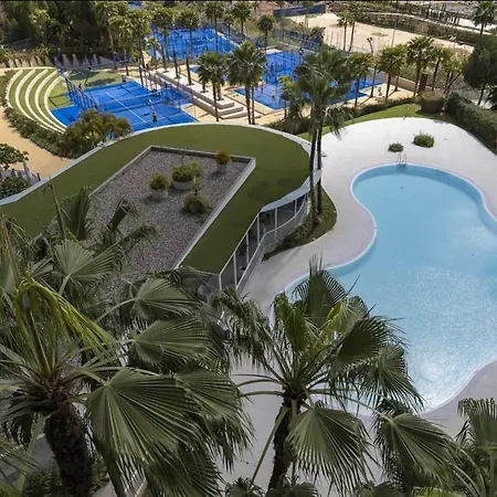 Apartment Luxury, Ocean View, Pool, Gym & Club *