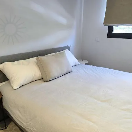 Luxury, Ocean View, Pool, Gym & Club Apartment