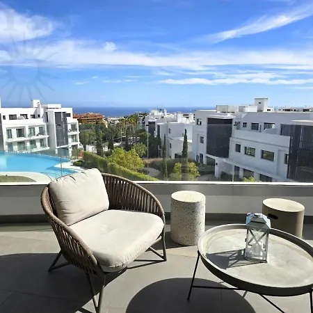Luxury, Ocean View, Pool, Gym & Club Apartment
